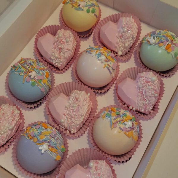 Cake #00225 (price for each)