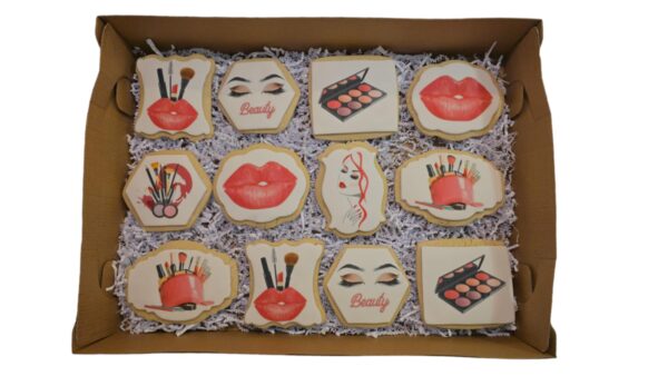 Cake #00368 (price for each)